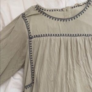 Embroidered 3/4 Sleeve Tunic Top